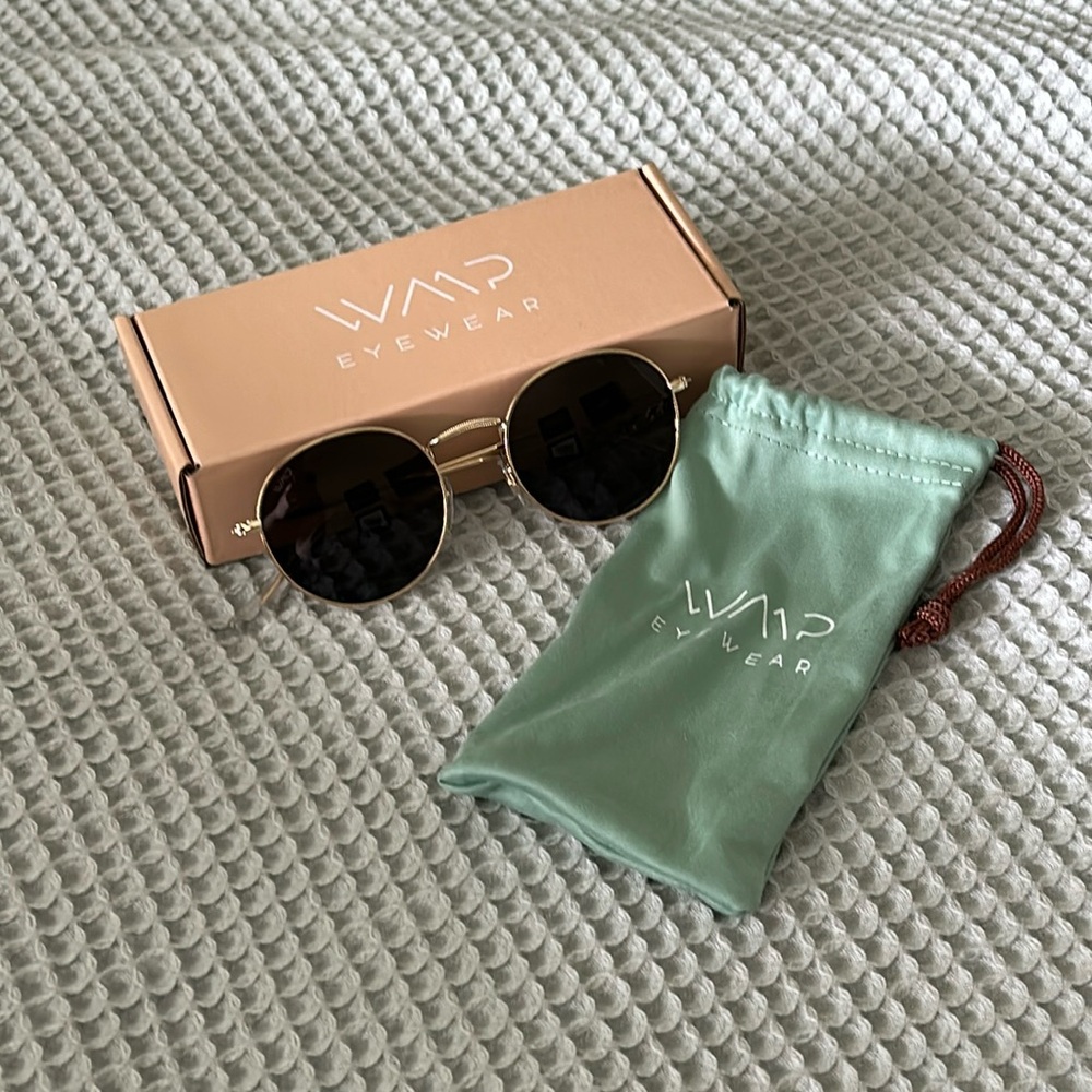 WearMe Pro - Reflective Lens Round Trendy Sunglasses